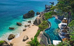 Indonesia-Bali-coast-beach-stones-pools_2560x1600